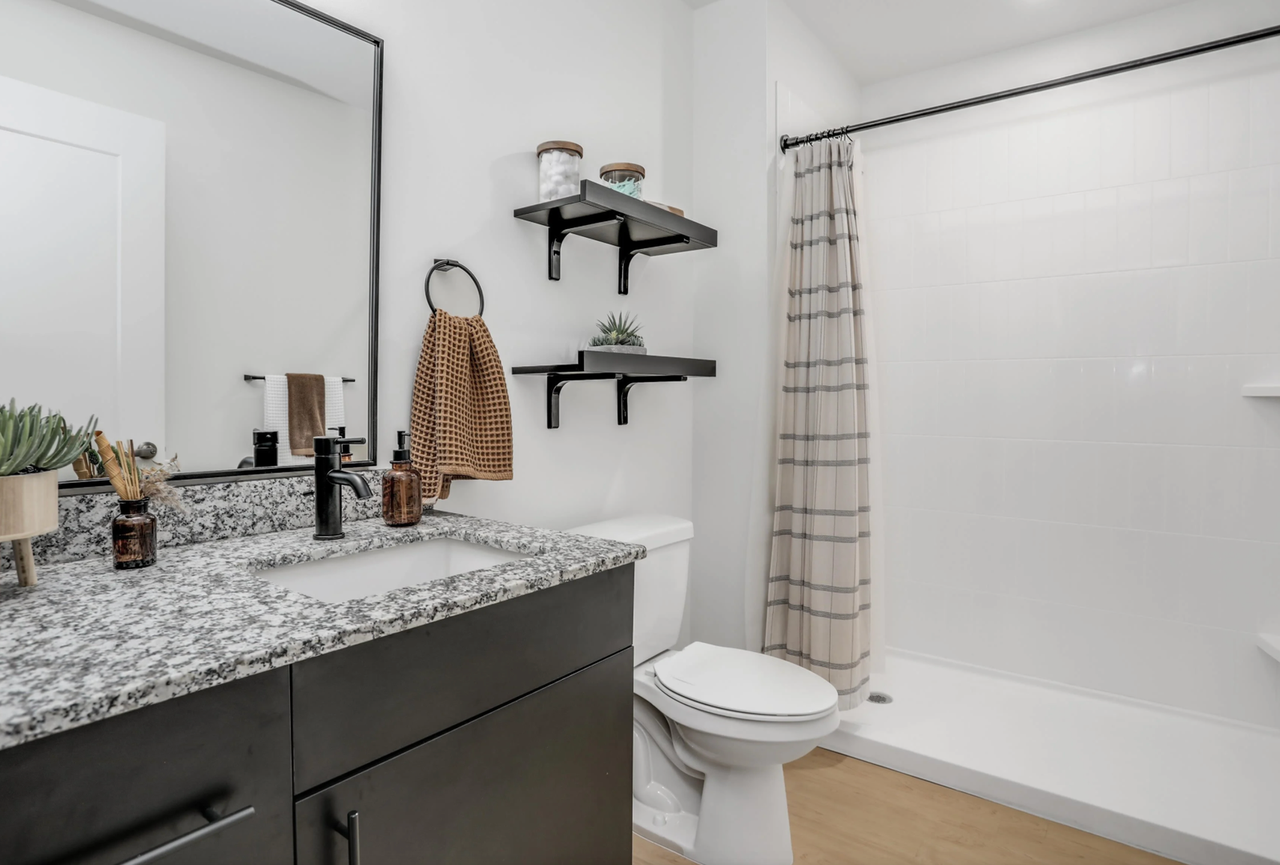 411 Piquette Ave - Photo 7 of 12