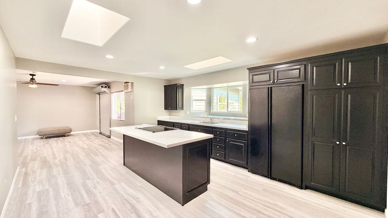 2329 Canonita Drive - Photo 6 of 23