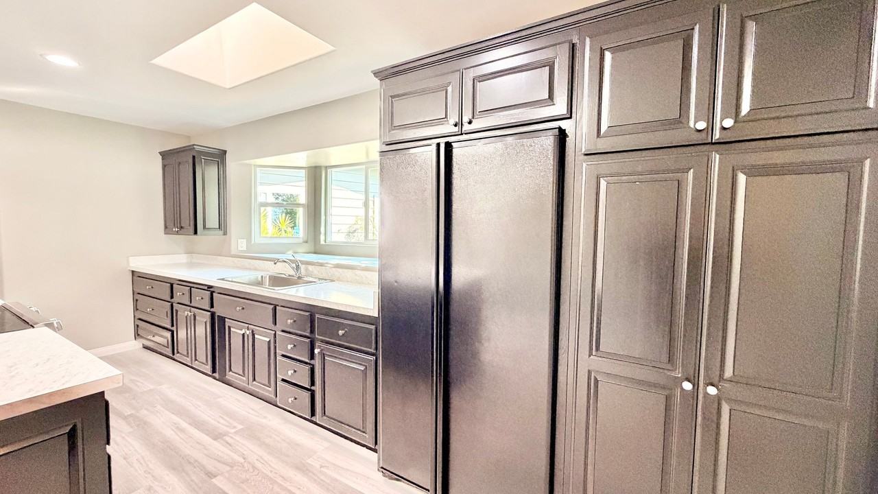 2329 Canonita Drive - Photo 7 of 23