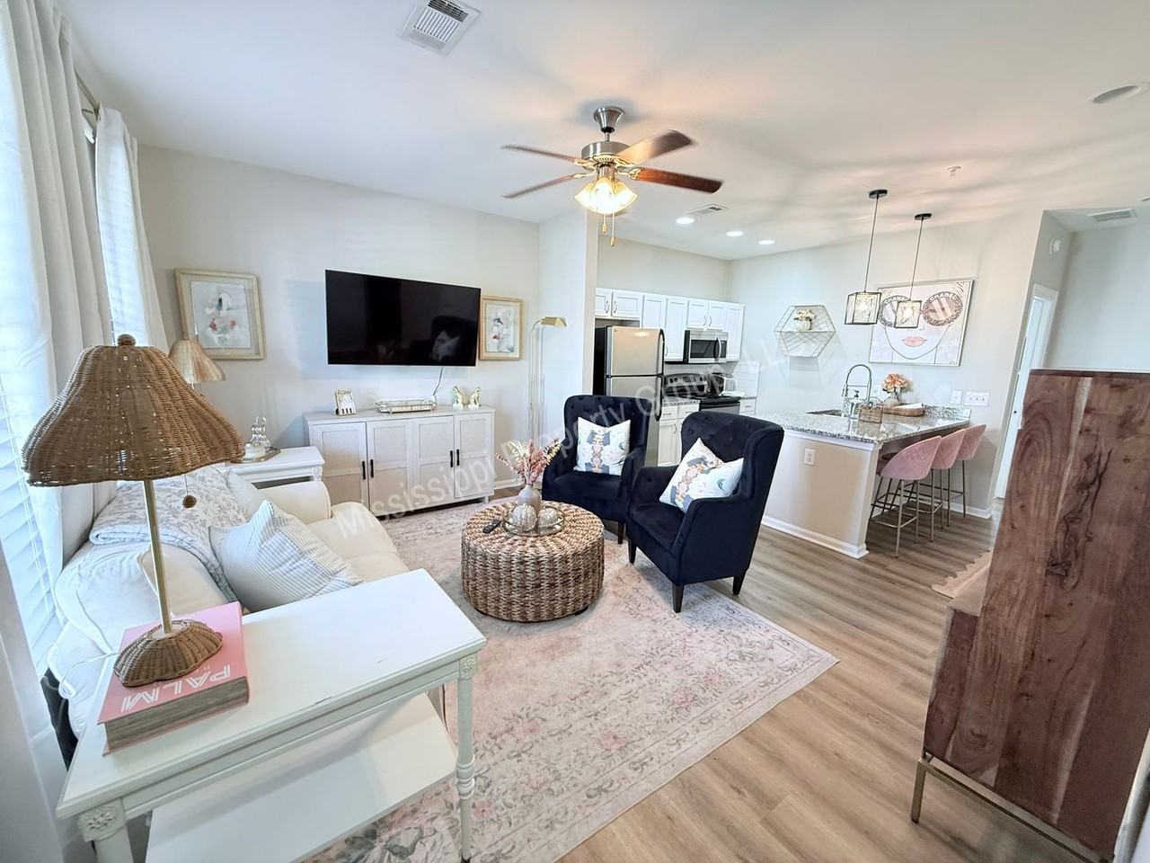 209 Town Center Dr - Photo 2 of 23