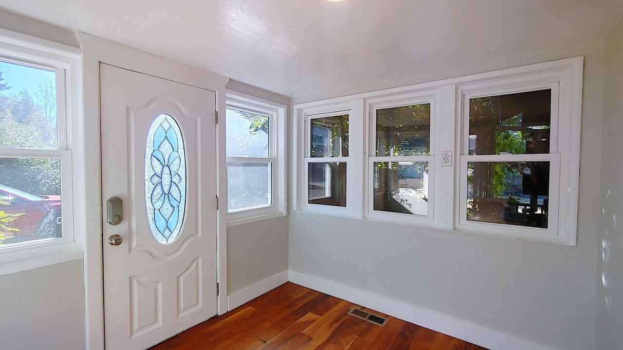 17420 Se Franklin Ct - Photo 4 of 30