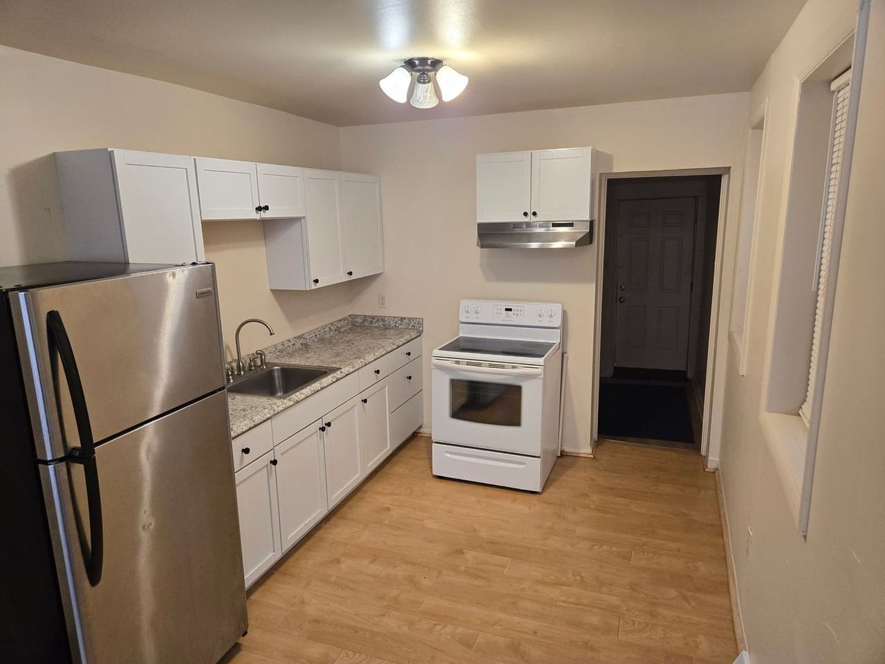 123 N Dupont St - Photo 3 of 9