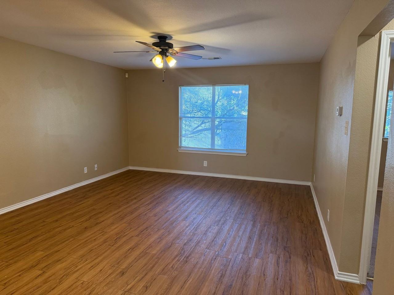 538 Dukeway #D - Photo 5 of 14