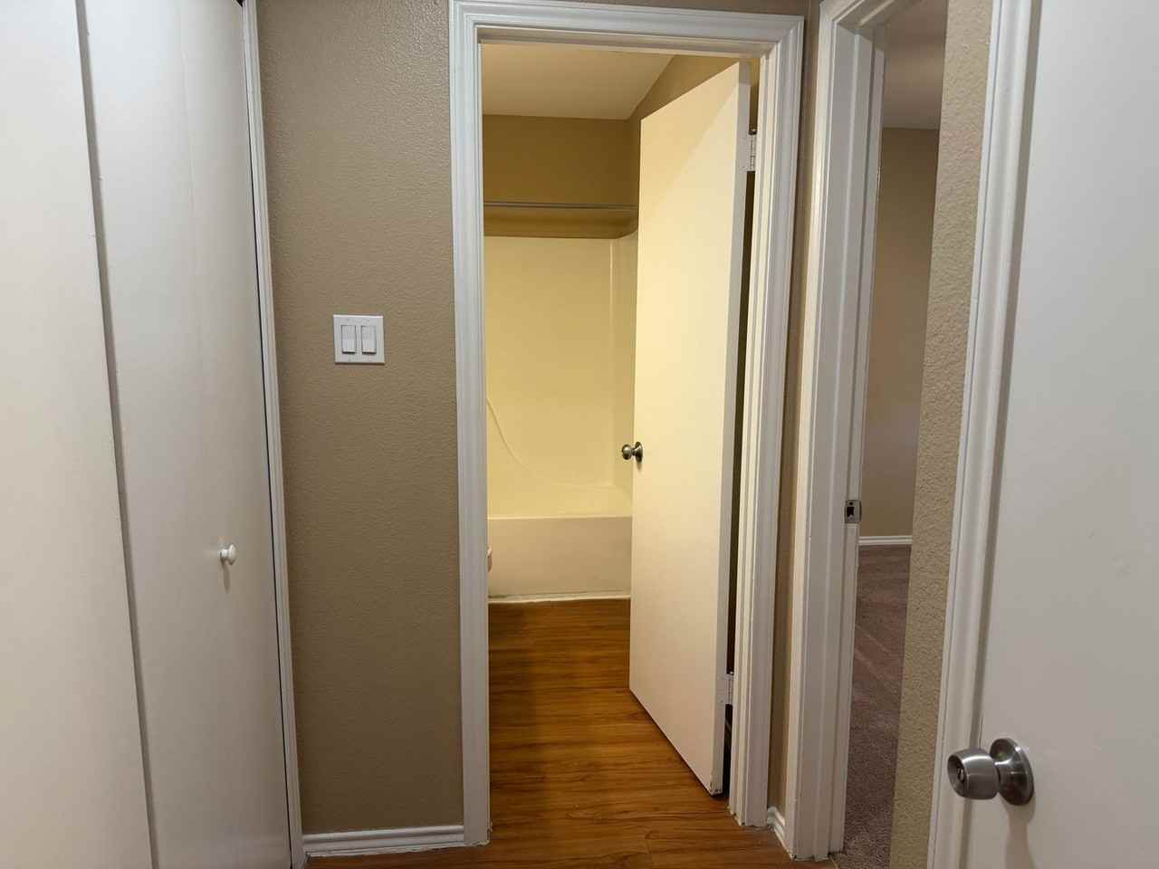 538 Dukeway #D - Photo 7 of 14