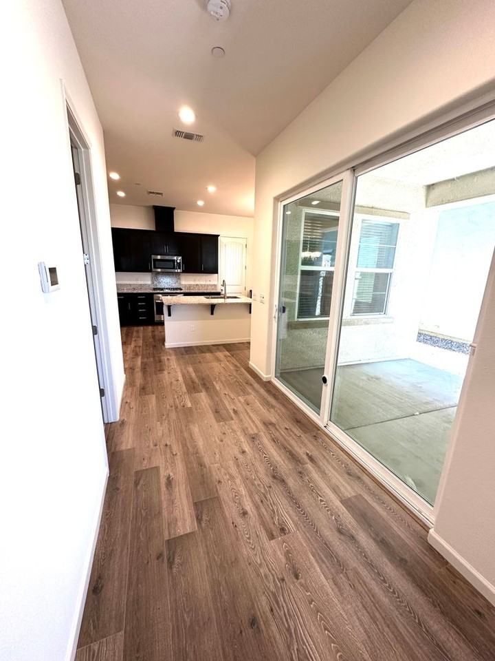 3724 Hovnanian Dr - Photo 7 of 41