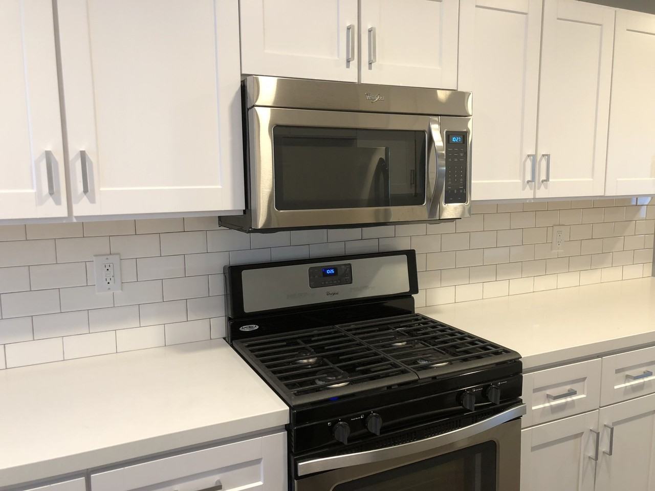 402 S Robertson - Photo 5 of 18