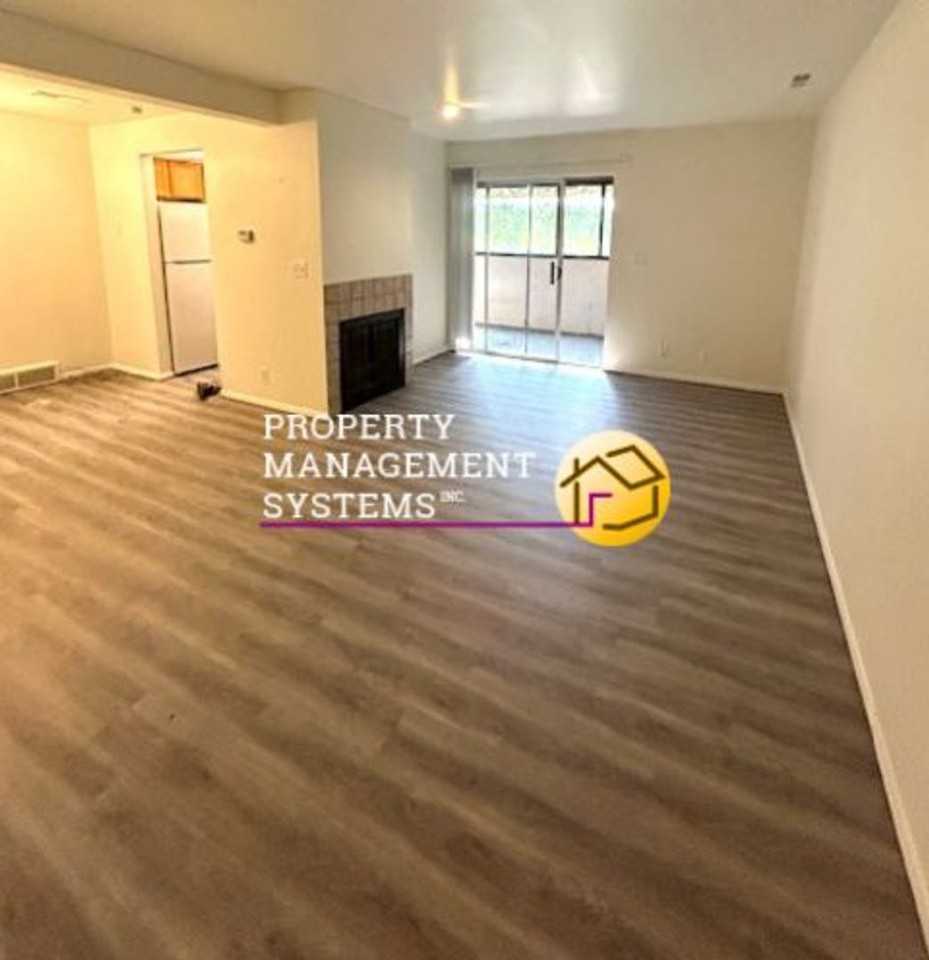 2408 South Elizabeth Street #1 - Photo 3 of 20