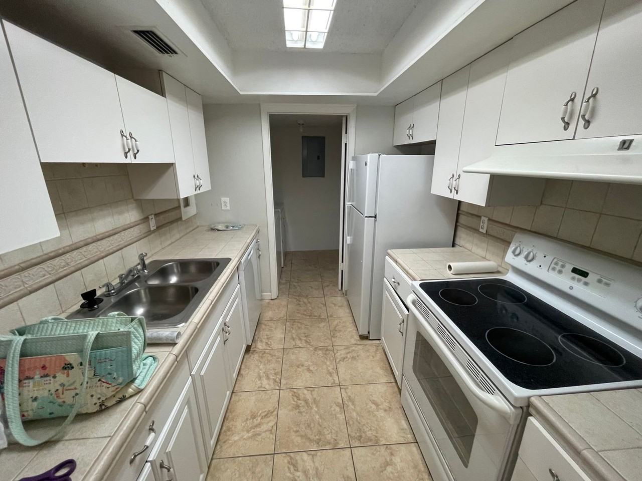 5053 Eaglesmere Dr - Photo 2 of 14