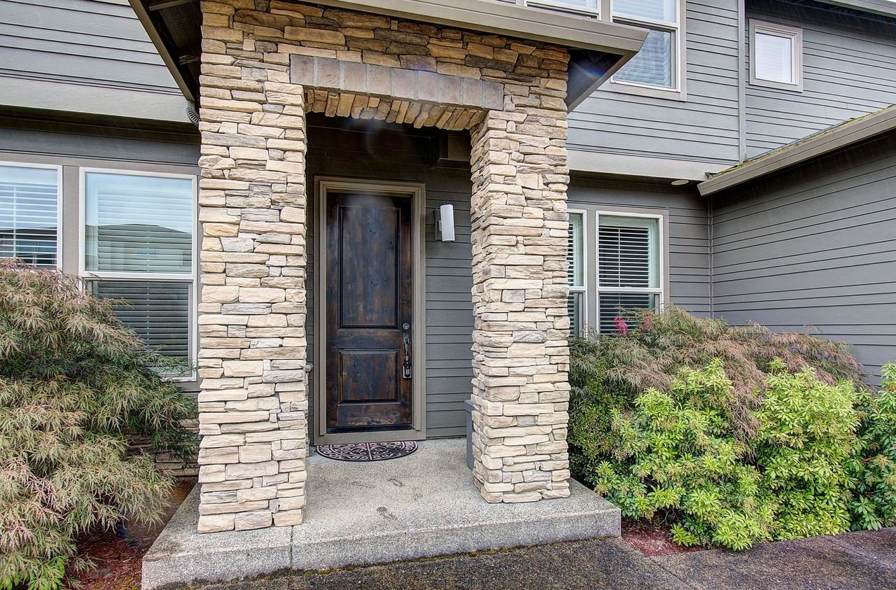 4014 Ne Tacoma Ct - Photo 6 of 47