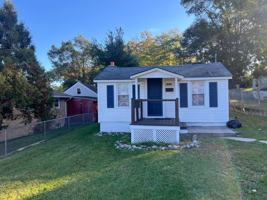 featured image of 2525 Parke St