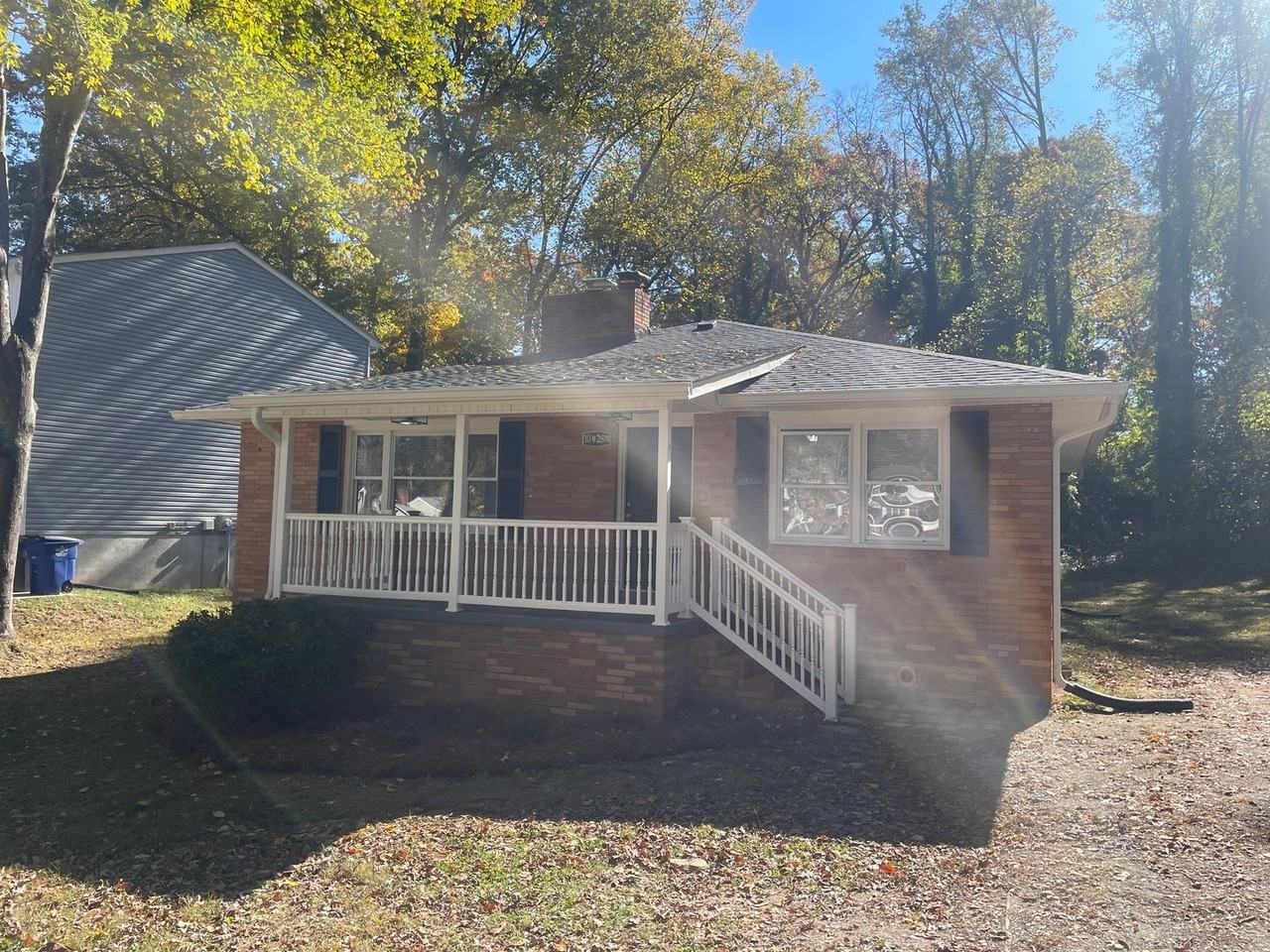 1907 Ne 26th St - Photo 2 of 11