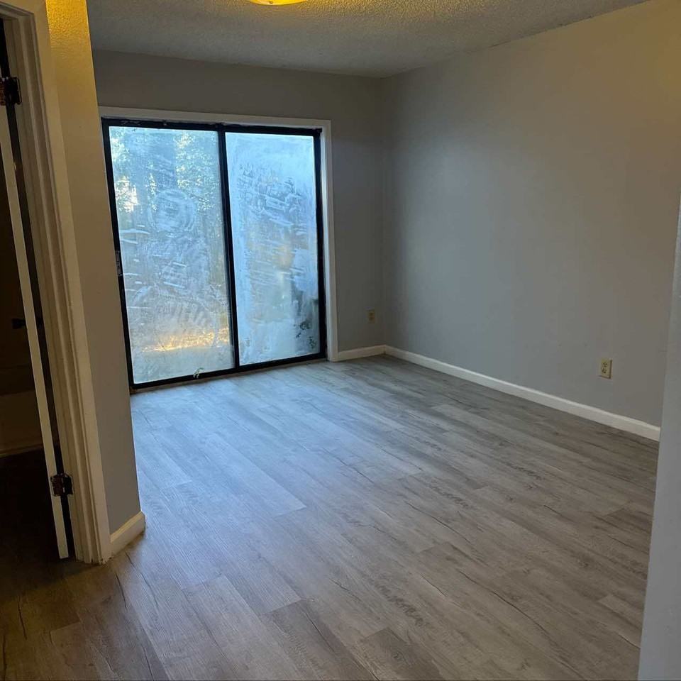 501 Kennon Ln #35 - Photo 4 of 7