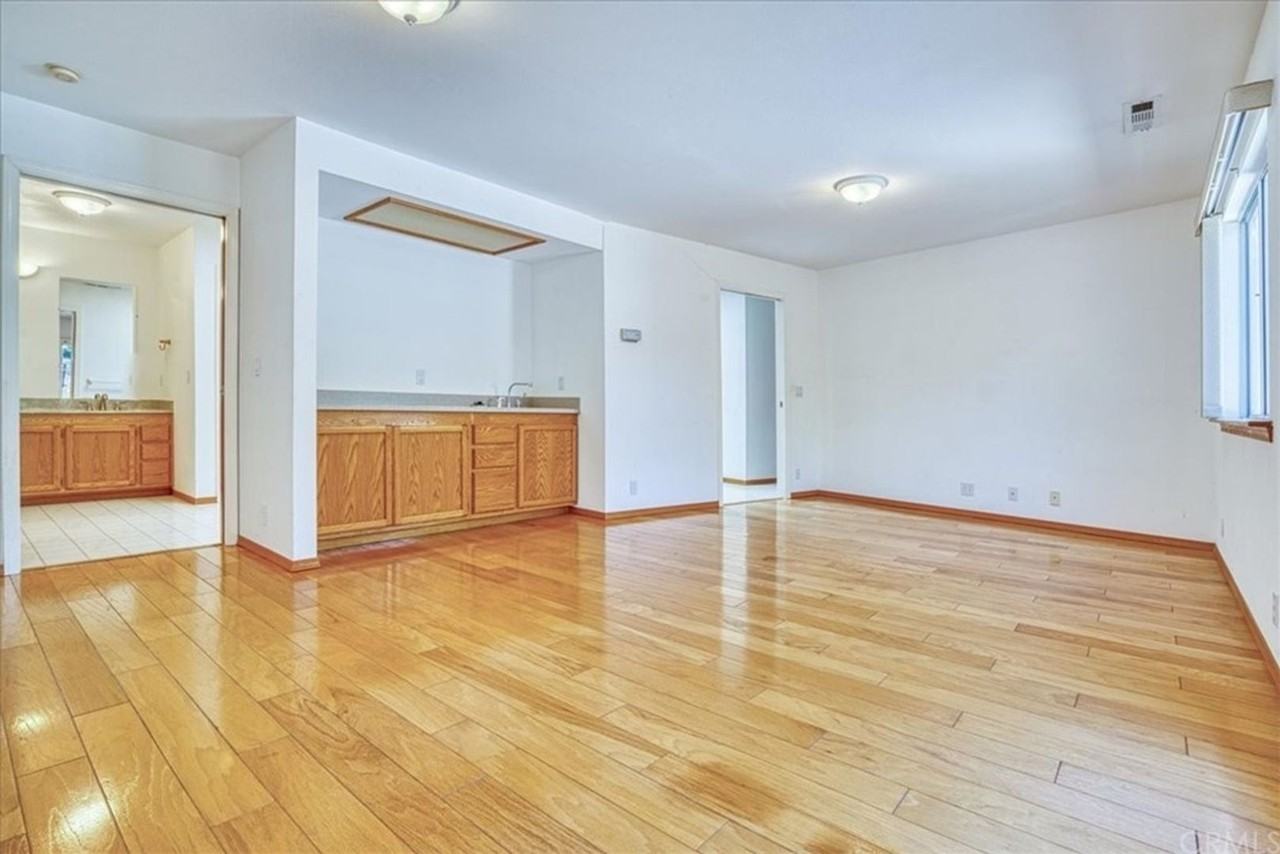 1201 Fernwood Dr - Photo 3 of 38