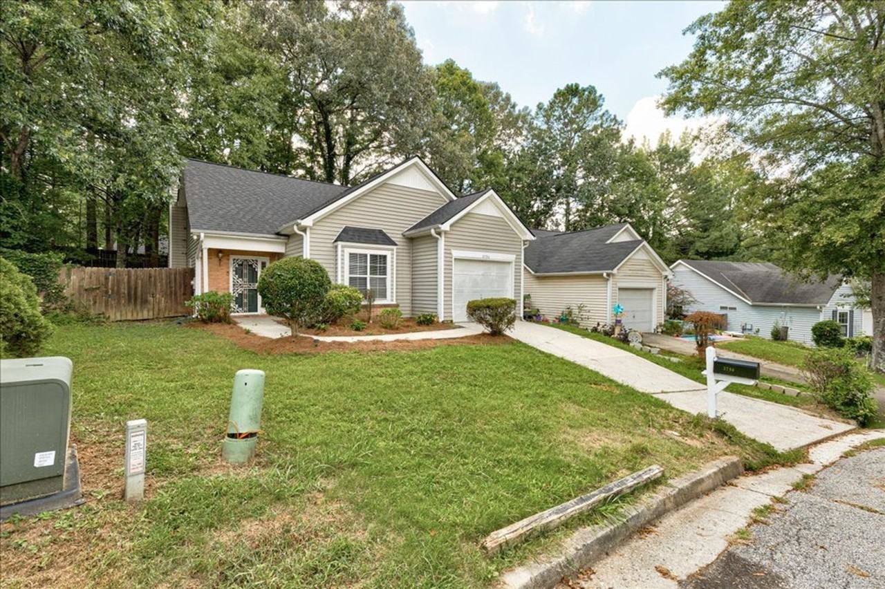 3790 Benjamin Court Southwest - Photo 2 of 38