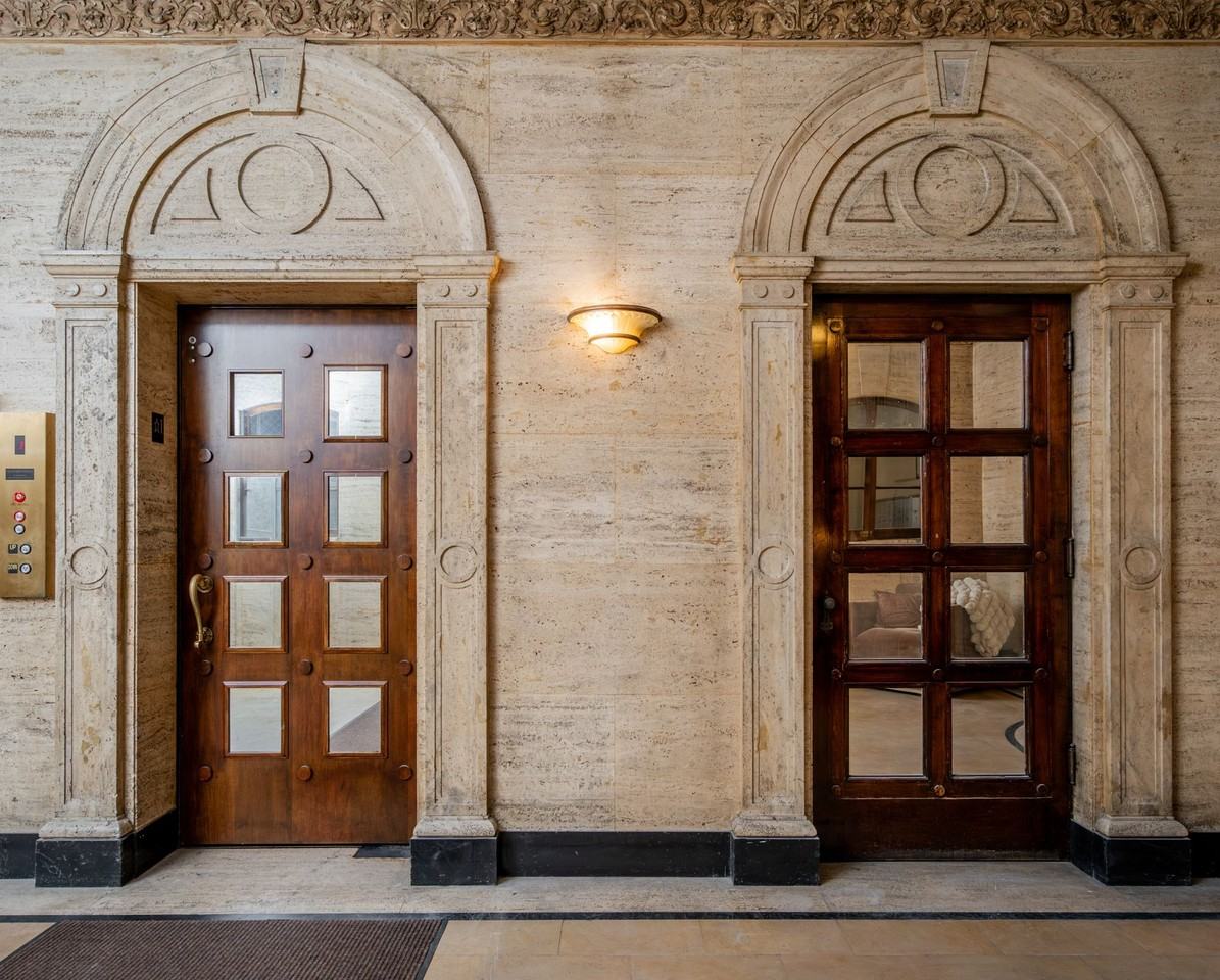 900 Summit Ave S - Photo 4 of 6