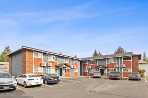 featured image of 16005 E Burnside St