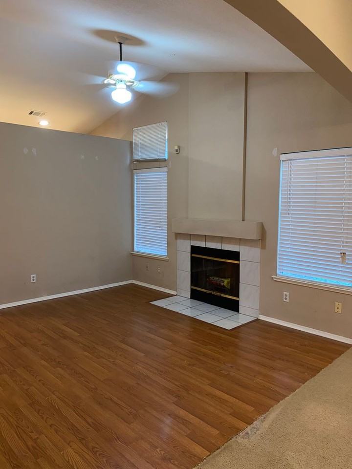 6 Hallwood Court - Photo 3 of 17