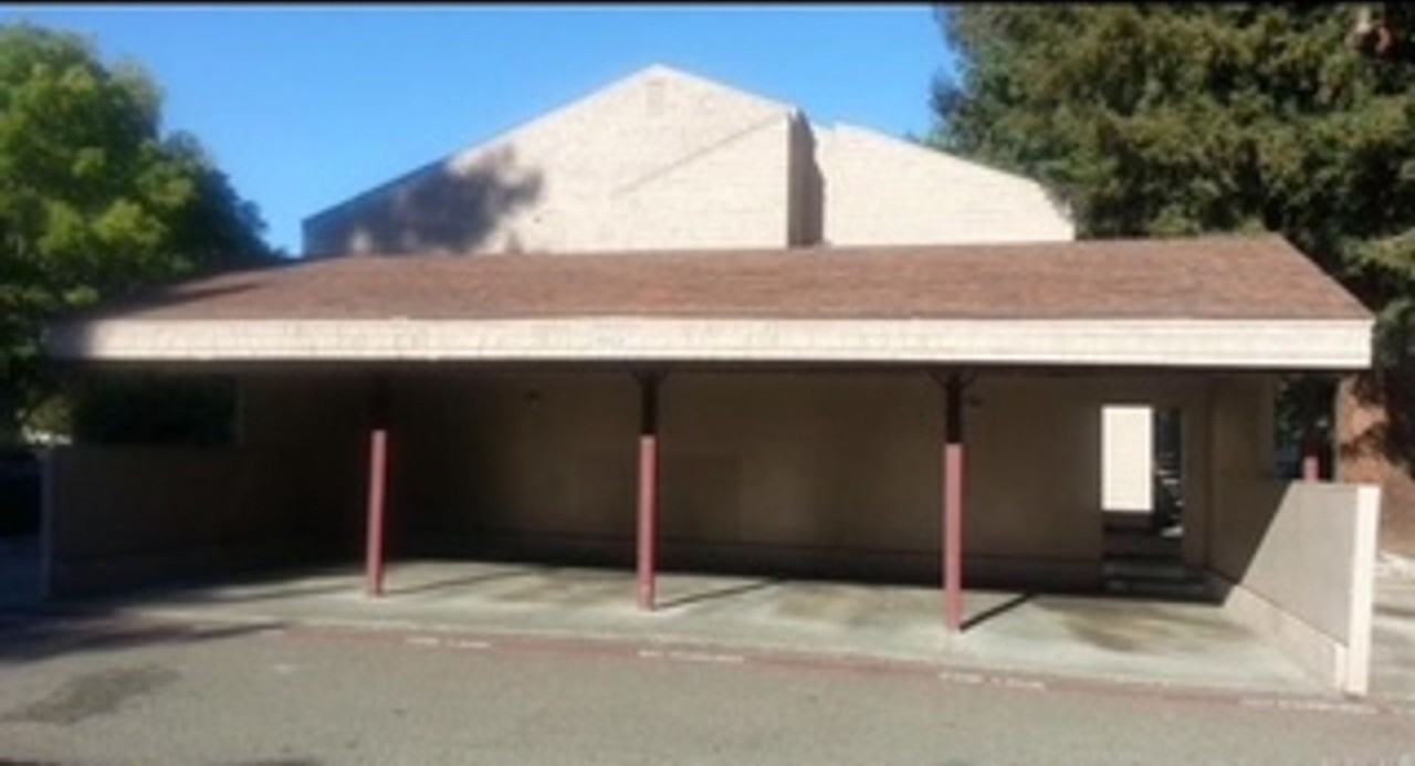 943 Civic Center Drive - Photo 2 of 11