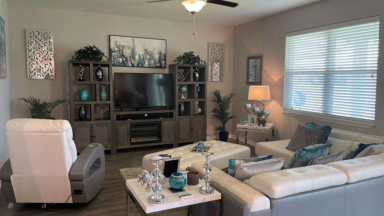 4633 Academic Court - Photo 3 of 16