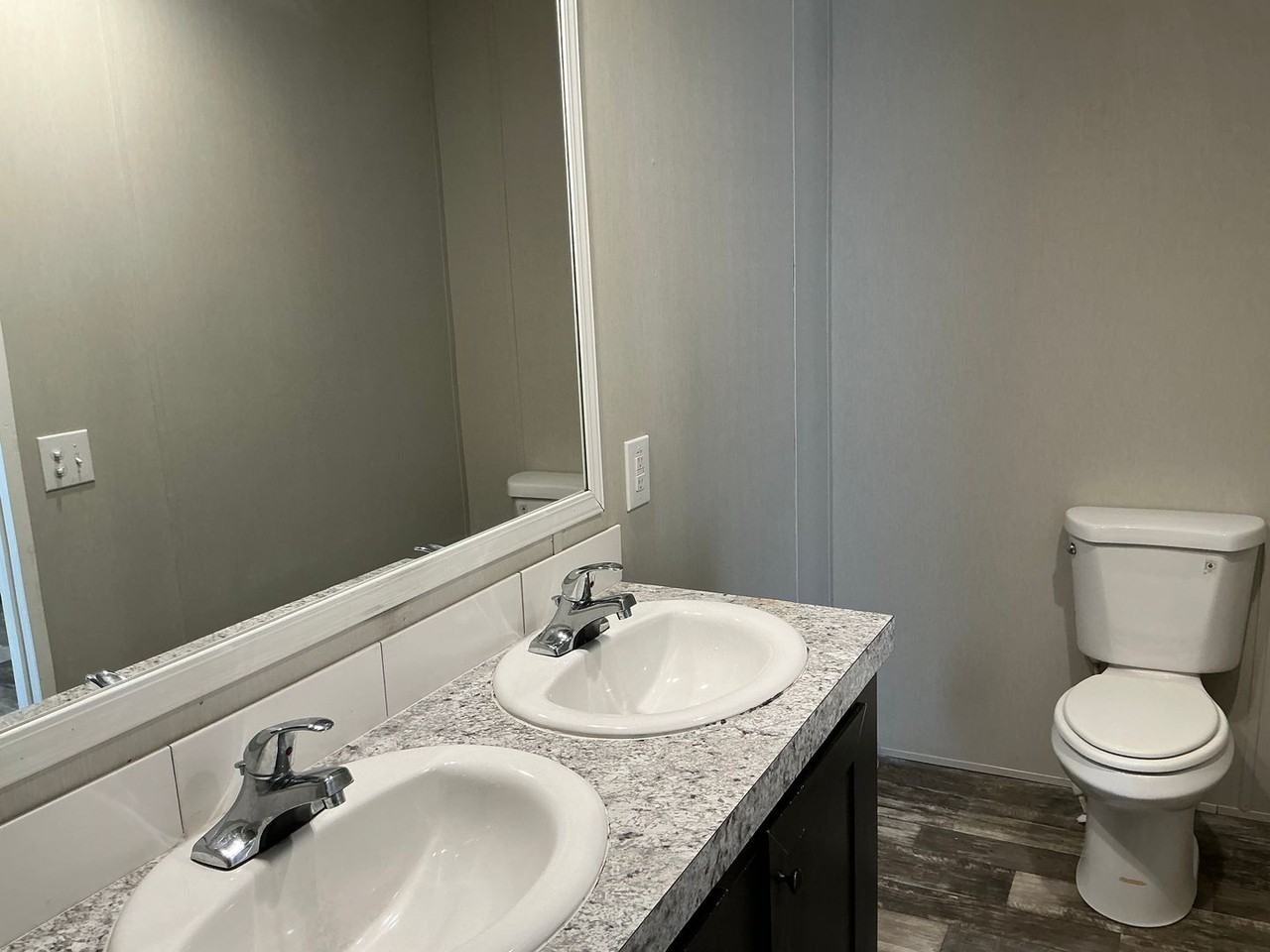 203 Garlington Ave - Photo 2 of 14
