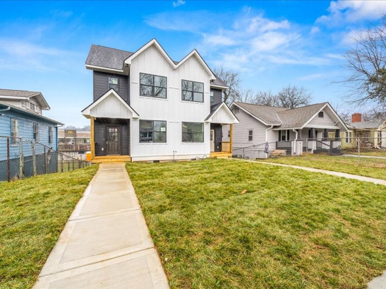 2833 Linden Ave - Photo 2 of 20