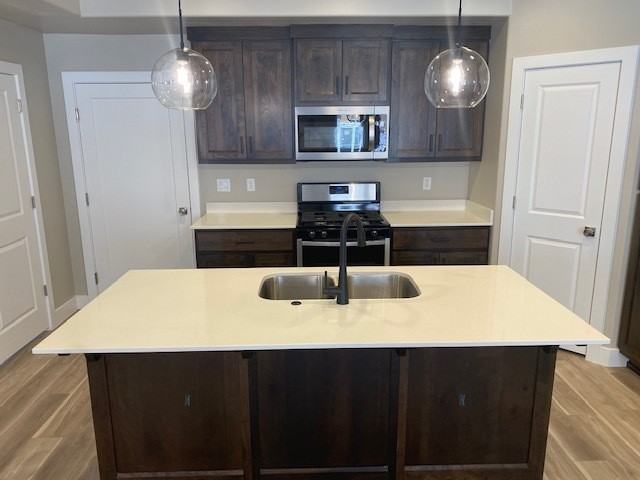 832 S Black Alder Dr - Photo 3 of 23