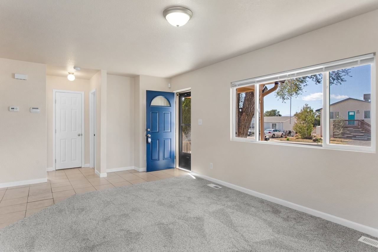 2428 Atlanta Avenue - Photo 3 of 25