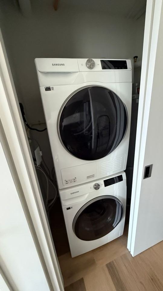 1515 Liona St #2916 - Photo 3 of 37