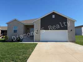 featured image of 2204 Regan Cir