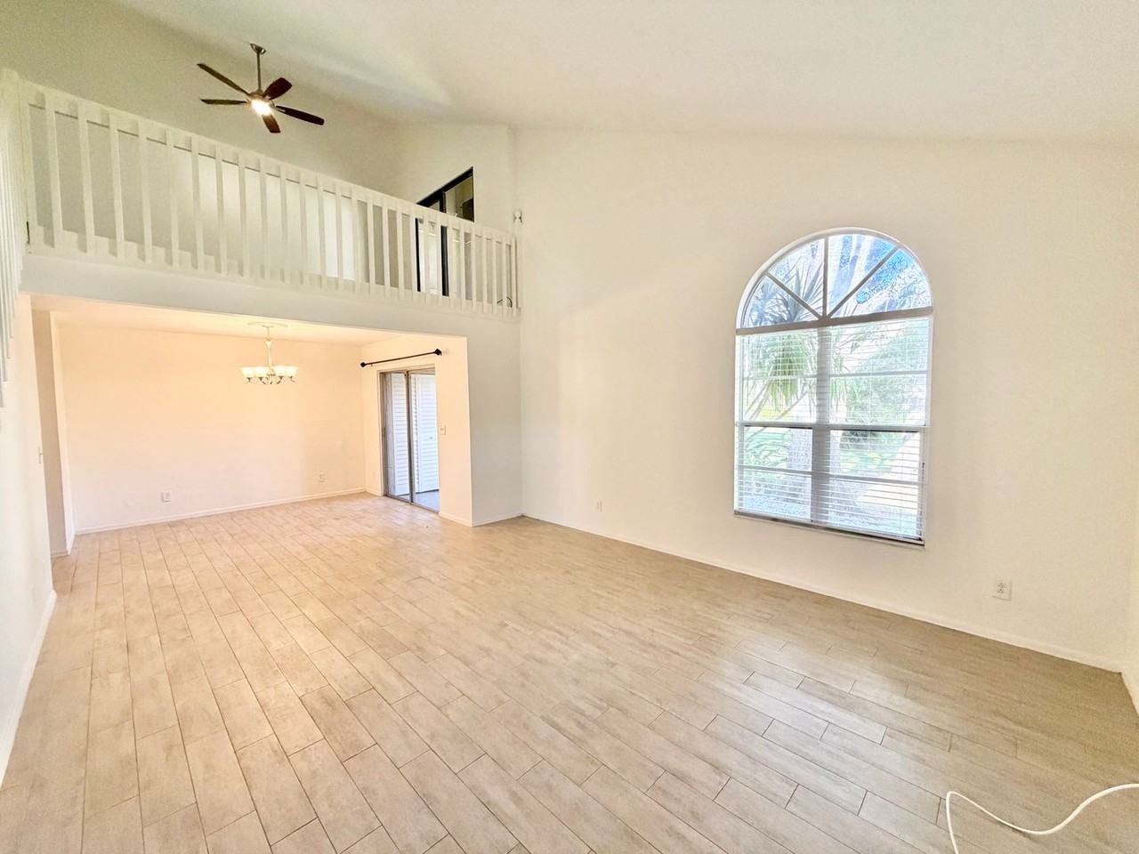940 Augusta Blvd - Photo 2 of 25