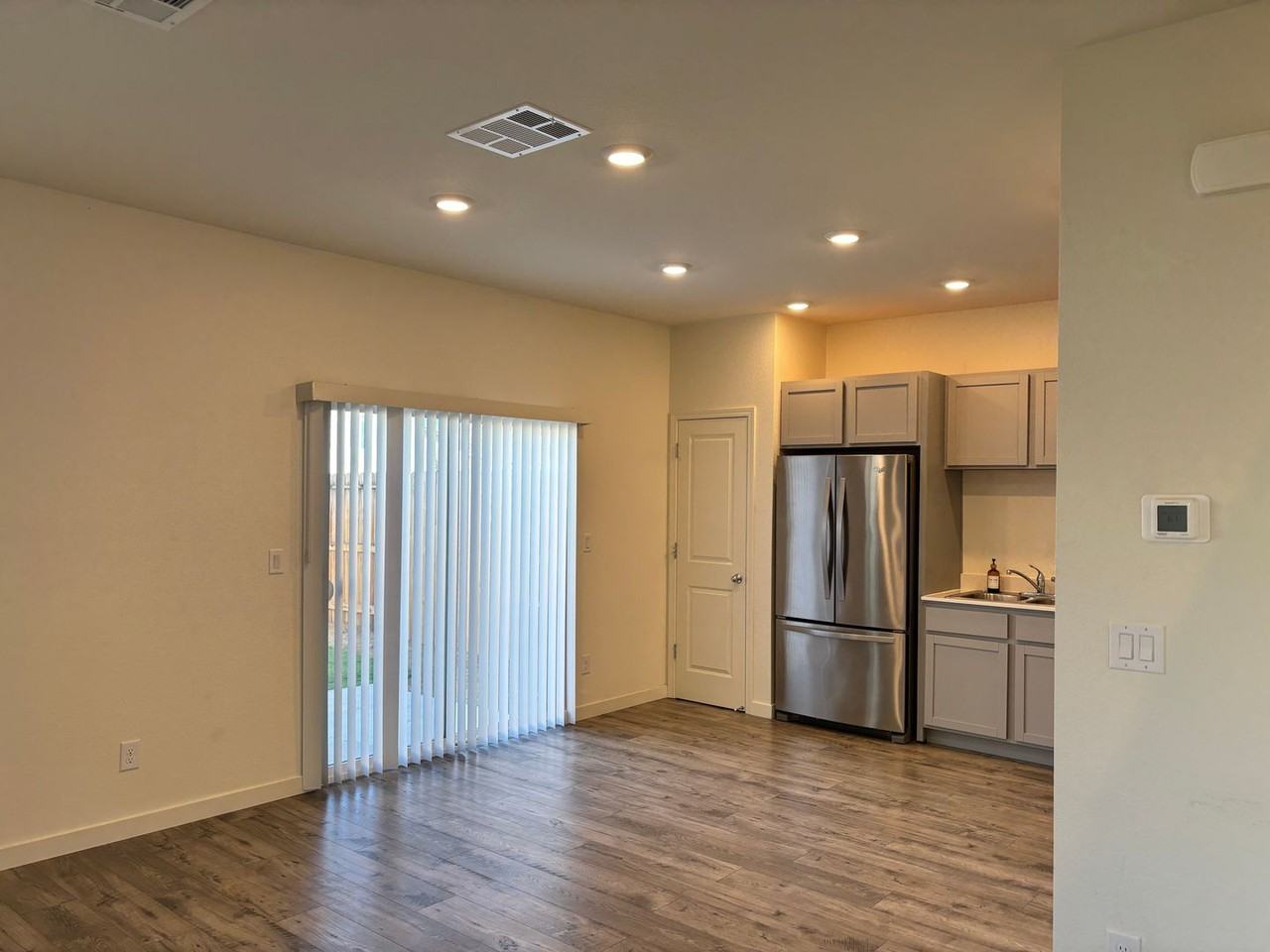 8525 Stormy Sky Ln - Photo 4 of 38