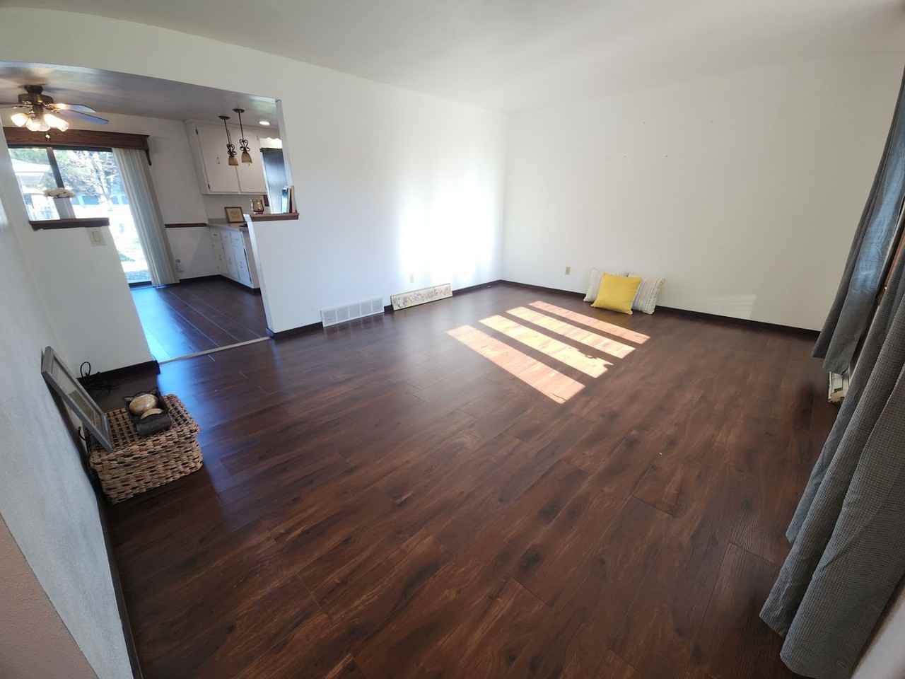 1250 Burnette St - Photo 2 of 41