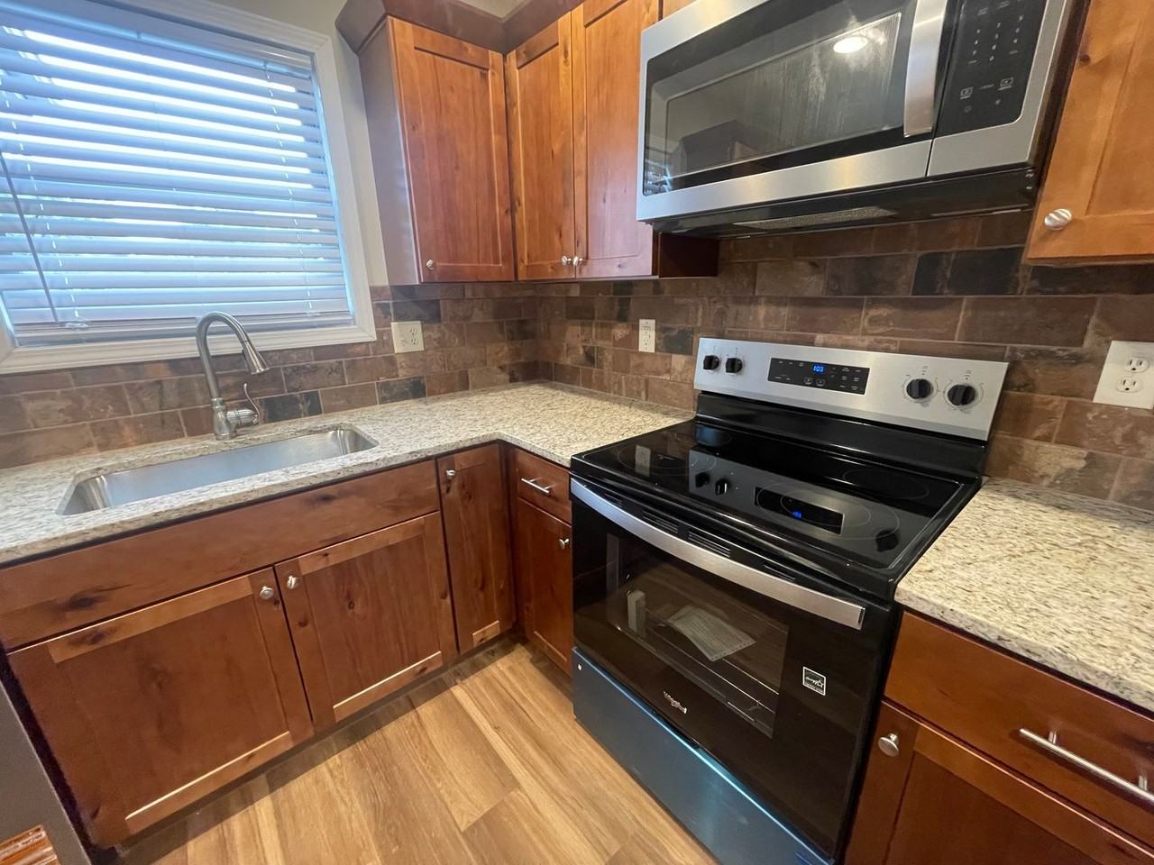 11 Kimberling Blvd #B - Photo 6 of 11