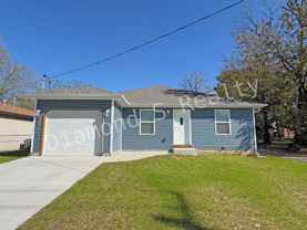 2038 N Summit Ave - Photo 1 of 1