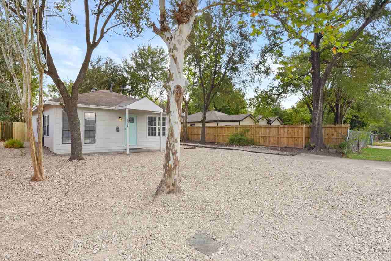 5530 Malmedy Road - Photo 2 of 24