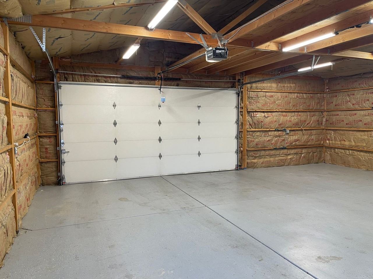 2379 Bunch Way - Photo 2 of 22