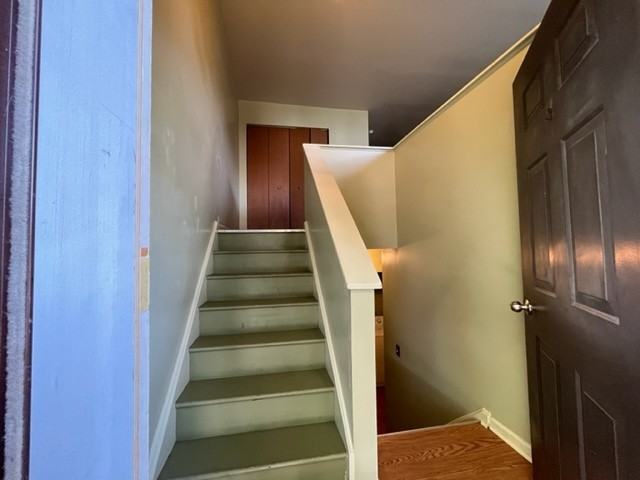 133 Pickwick Pl #1 - Photo 2 of 16