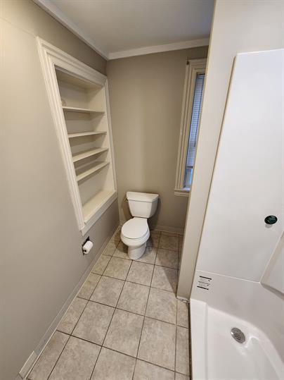 238 N George St #A - Photo 7 of 8