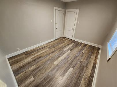 238 N George St #A - Photo 3 of 8