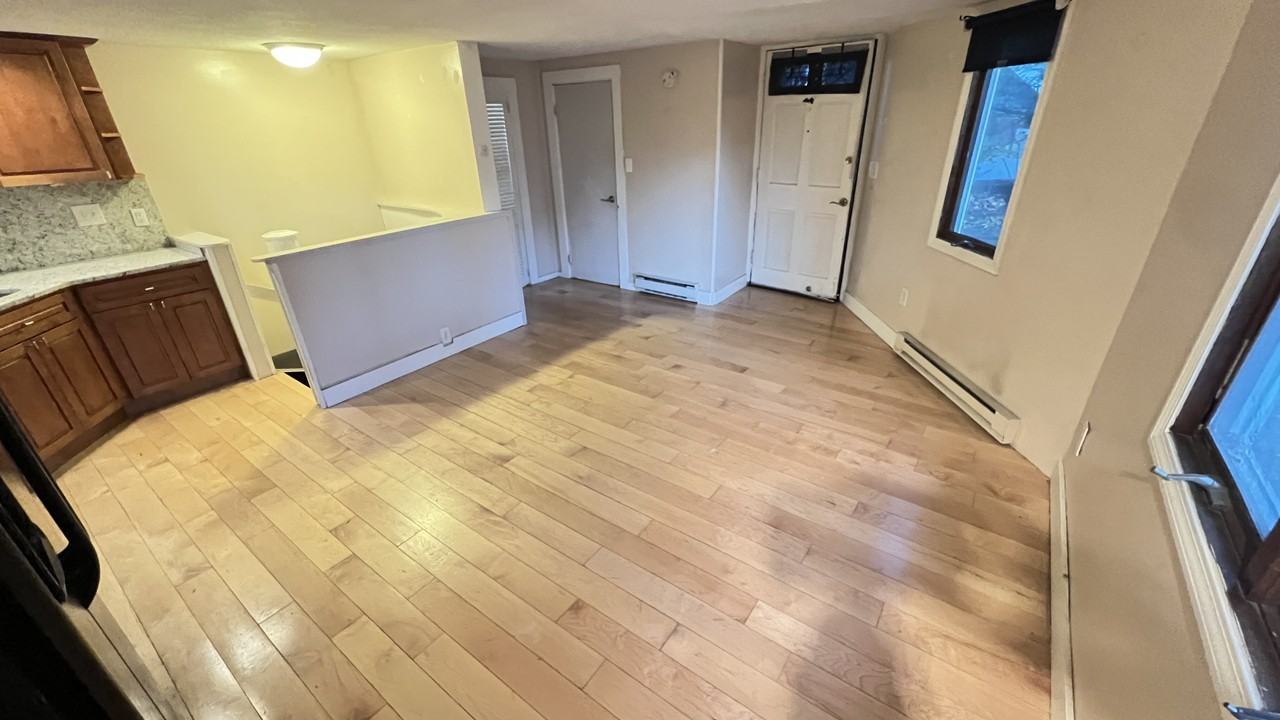 Cabot St - Photo 2 of 19