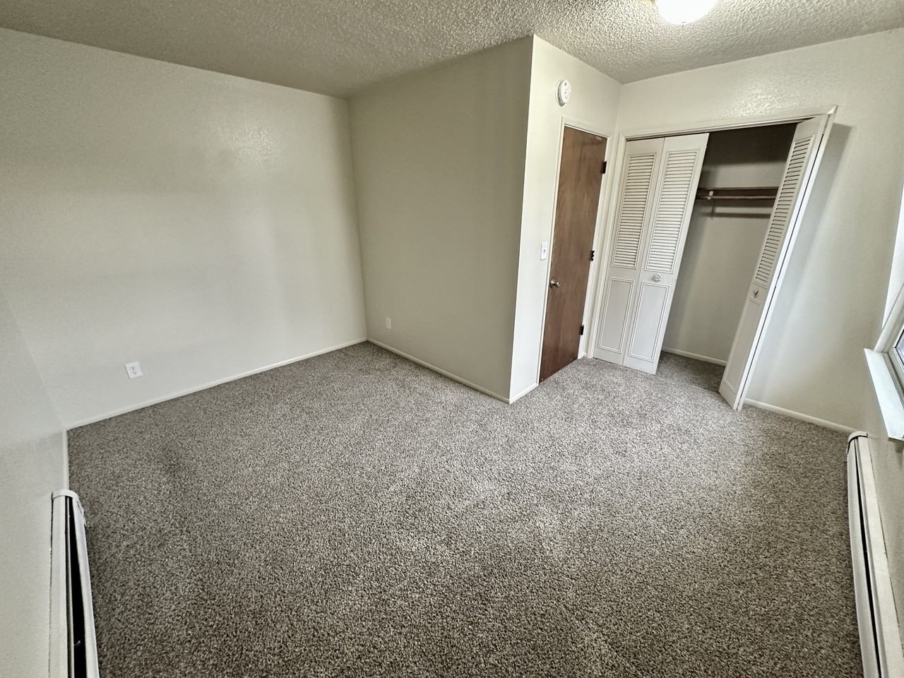 1509 W 40th Ave #02 - Photo 2 of 9