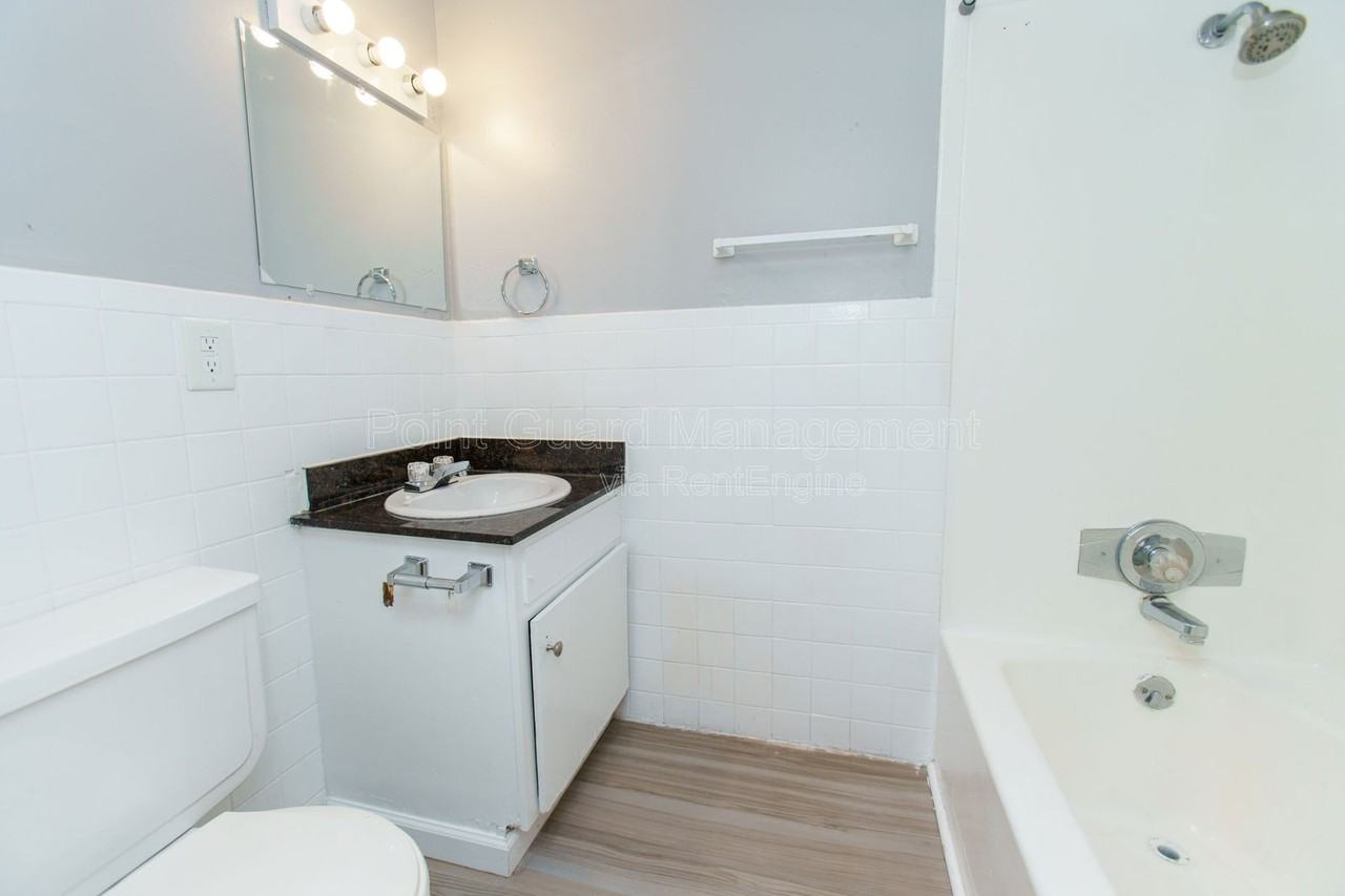 2626 W 9th St N #106 - Photo 5 of 9