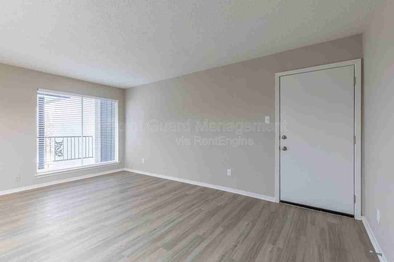 2274 Ridgmar Plz #84 - Photo 5 of 29