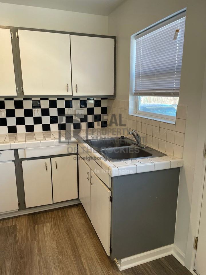 833 30th Avenue Ct - Photo 5 of 18