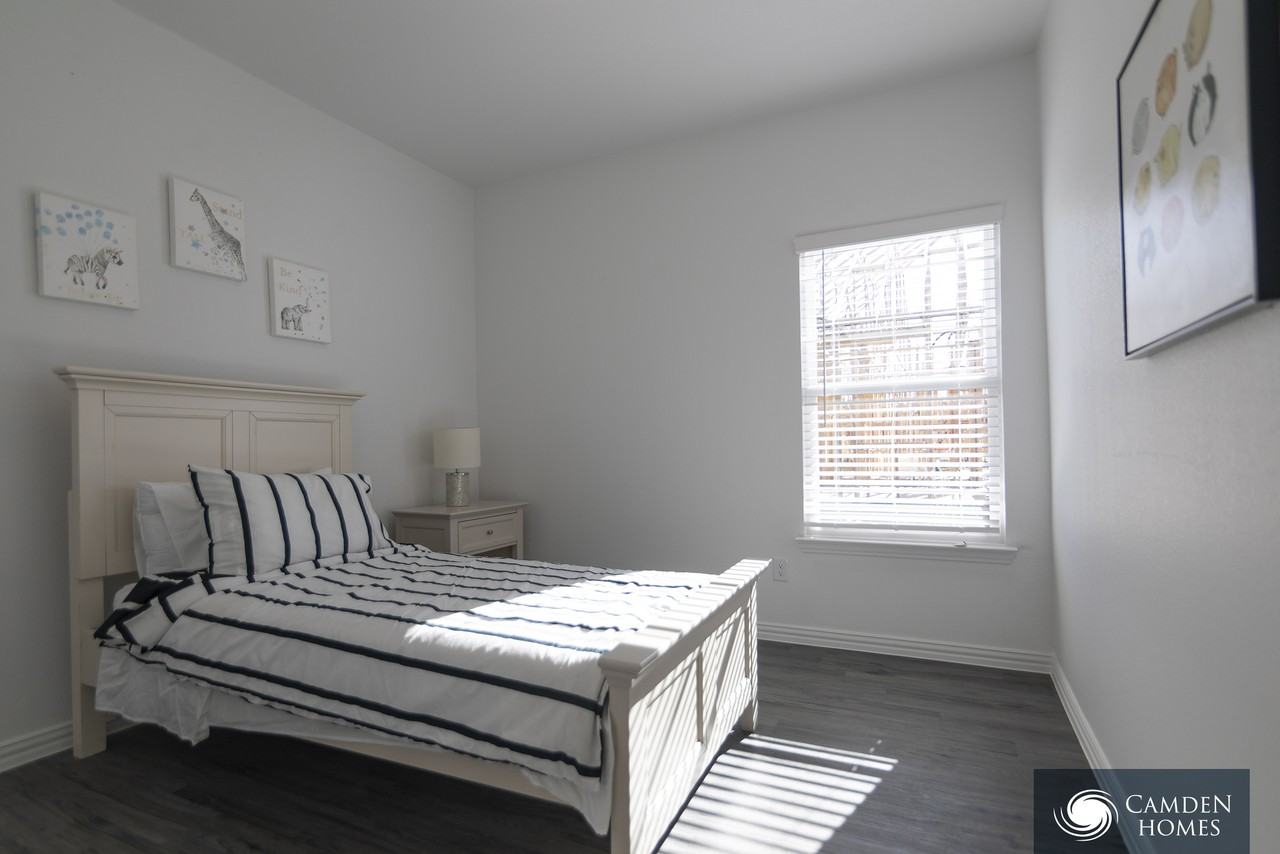 10112 Spice Ln - Photo 4 of 15