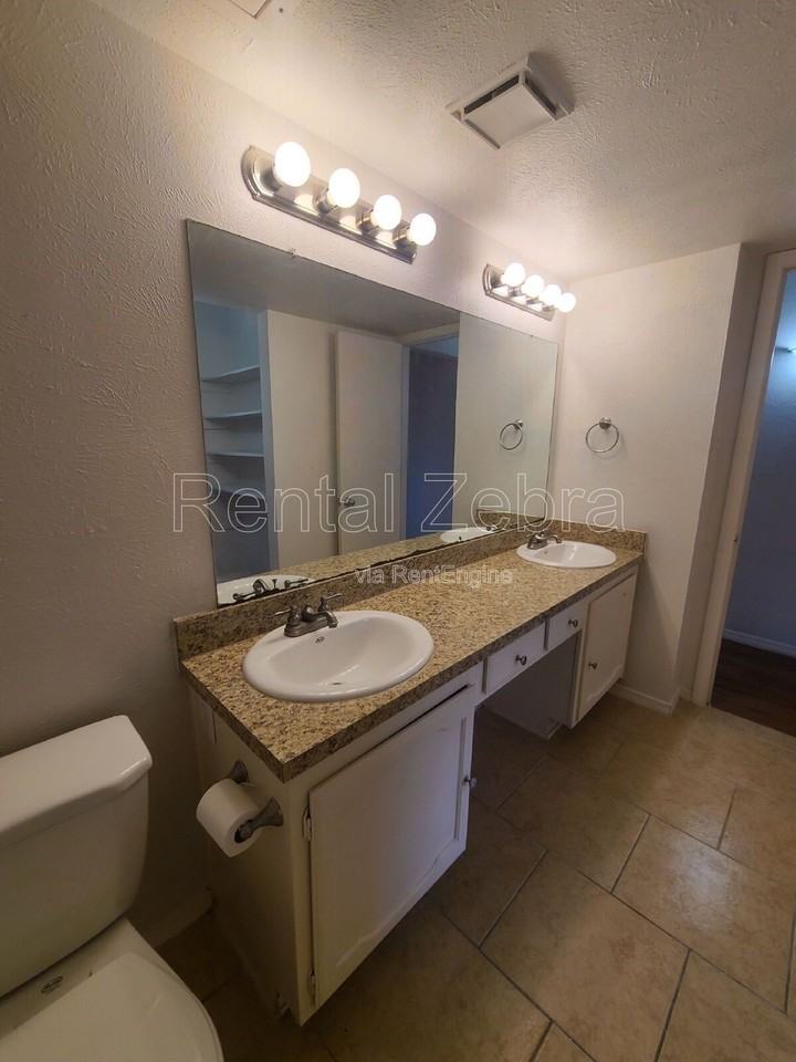 4633 Carr Street - Photo 6 of 14