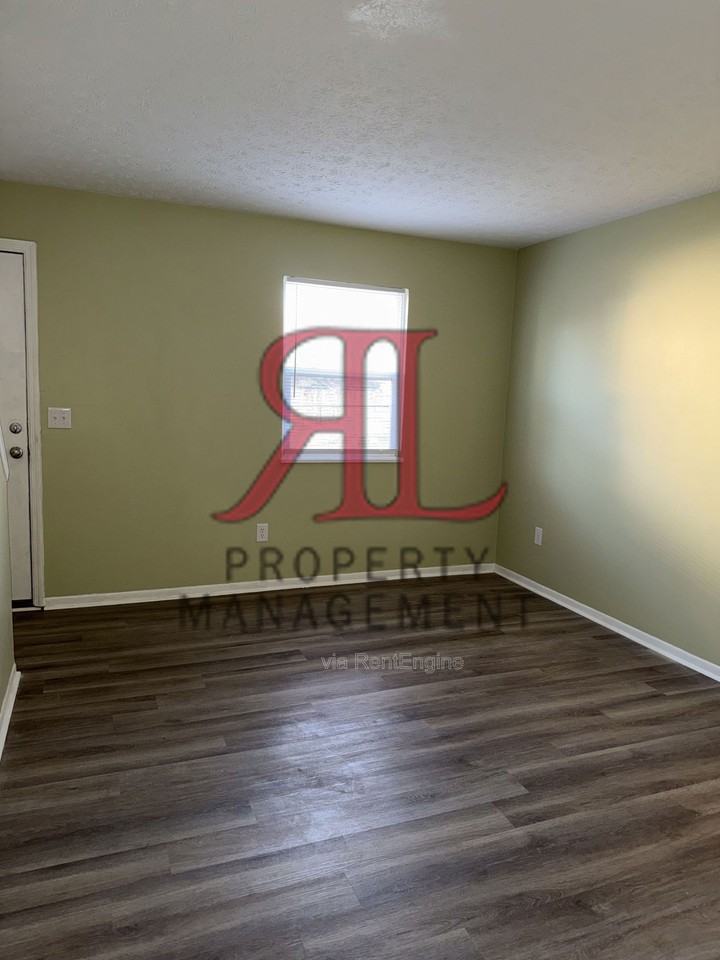 596 East Gates Street - Photo 4 of 13