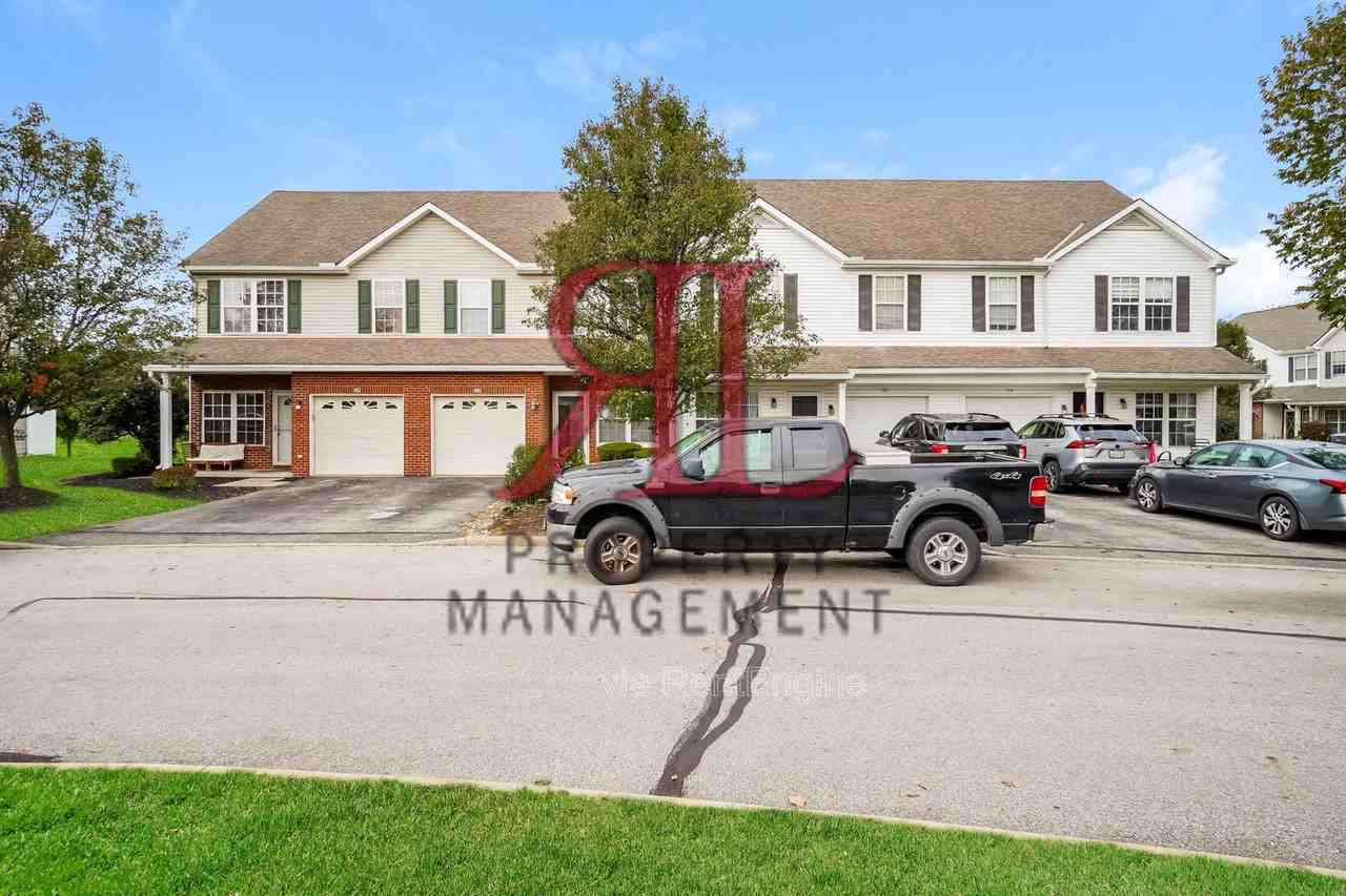 146 Portrait Cir - Photo 2 of 17