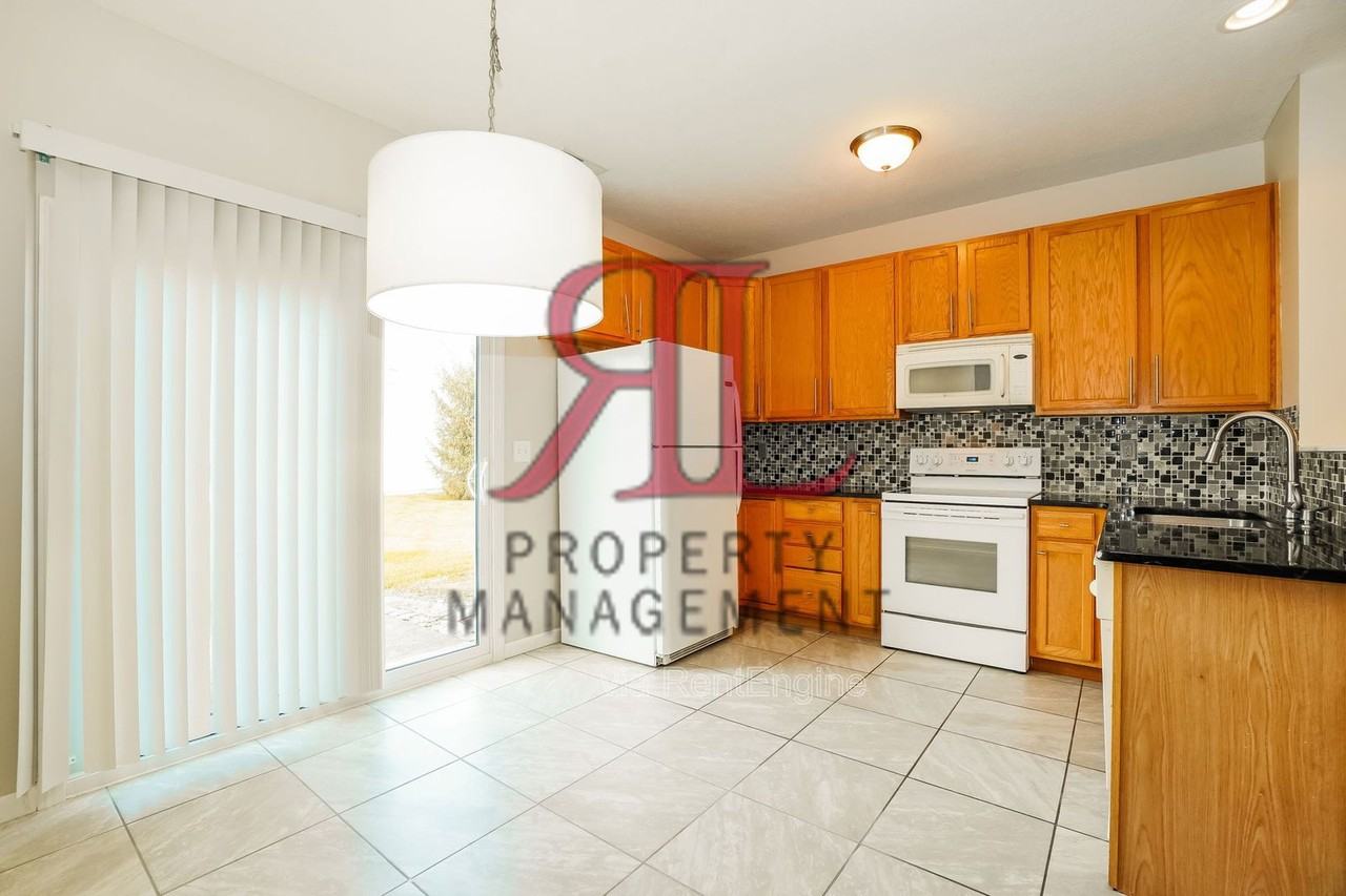 146 Portrait Cir - Photo 7 of 17