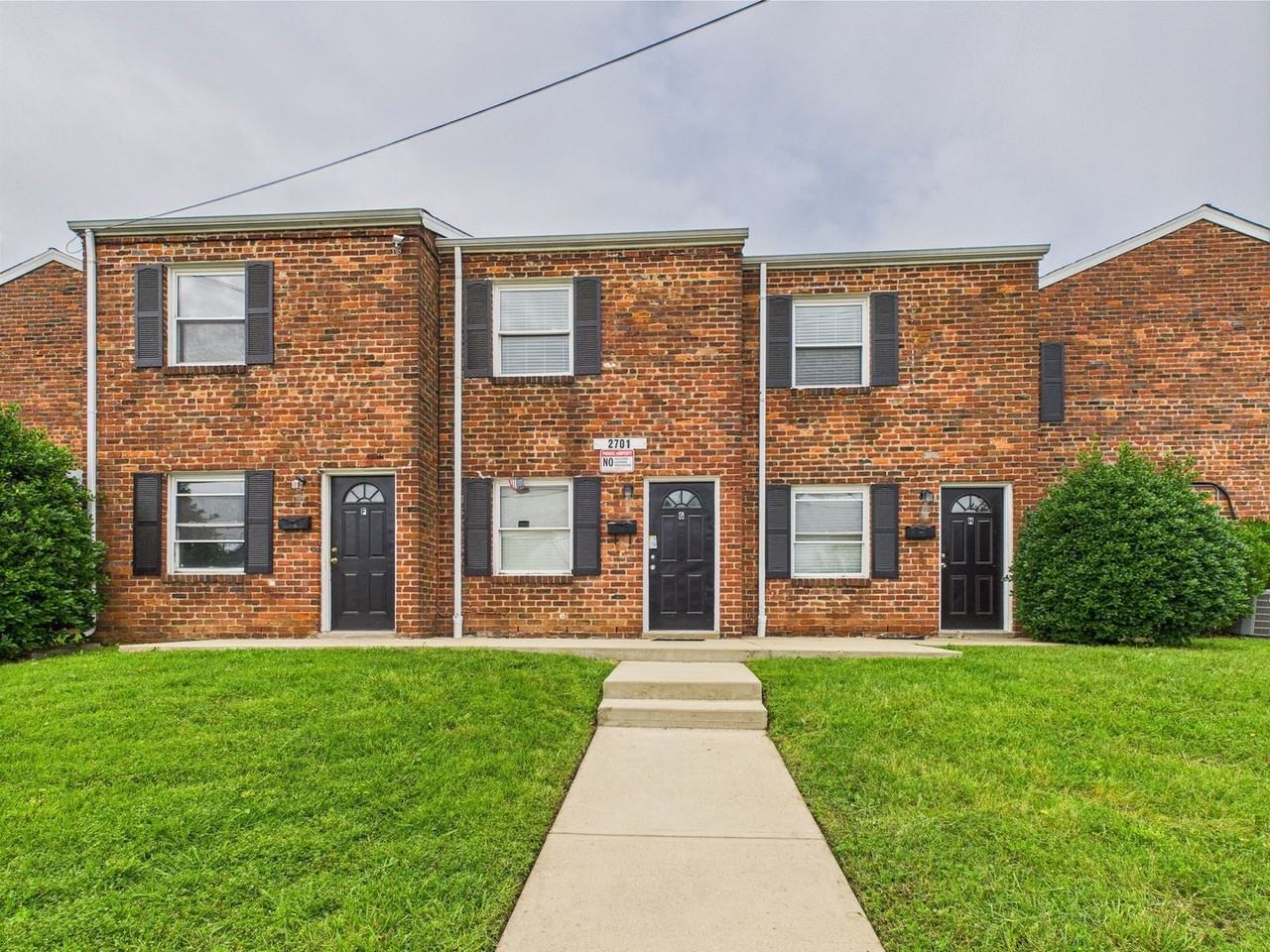 10 W 27th St - Photo 2 of 14